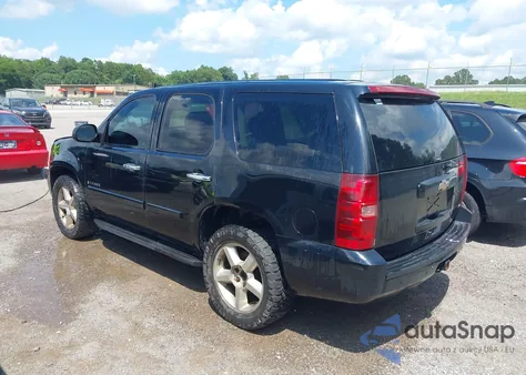 2008 Chevrolet Tahoe Ltz z USA, uszkodzony, nr VIN 1GNFK13078J214986